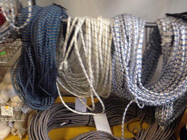 Imagine companie AHS TRUST CONCEPT S.R.L.