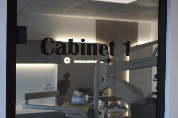 Imagine companie NATURAL DENTIS STUDIO S.R.L.