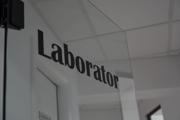 Imagine companie NATURAL DENTIS STUDIO S.R.L.